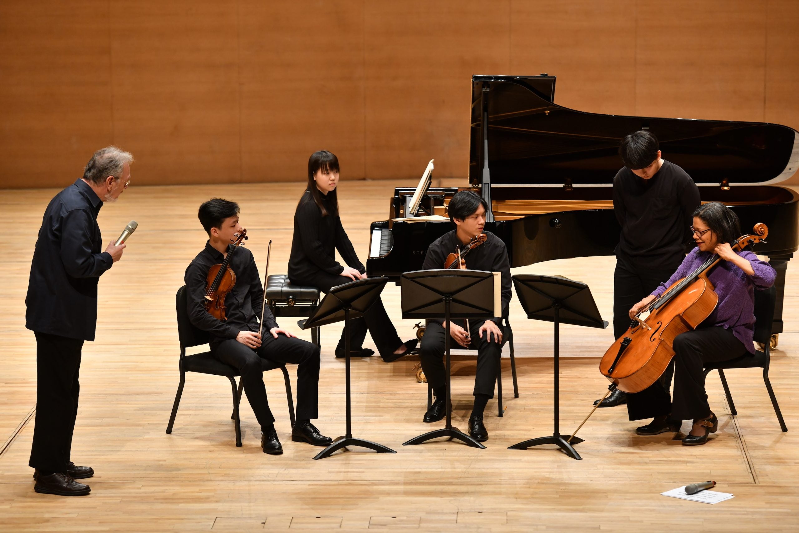 YST students receive a masterclass from TJS Visiting Faculty and members of The Juilliard String Quartet Ronald Copes and Astrid Schween during the Tianjin International Chamber Music Festival in November 2019.  Photo provided by Tianjin Juilliard / Photographer: Duan Chao